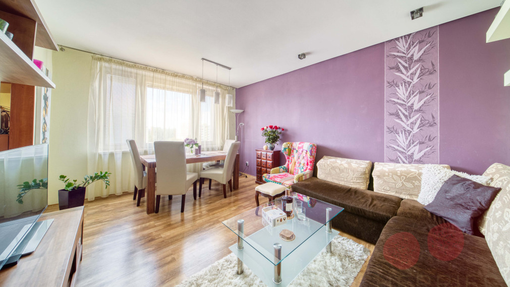 Nad Jazerom: trojizbový byt,nová rekonštrukcia, výhľad, - ihneď bývaj