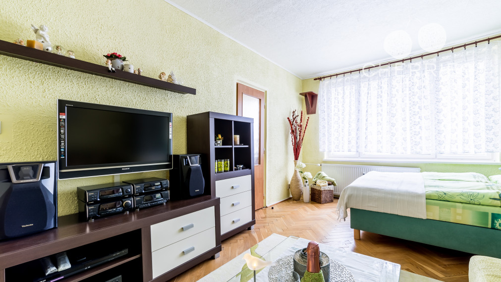 Exkluzívne - 1 a pol izbový byt na predaj