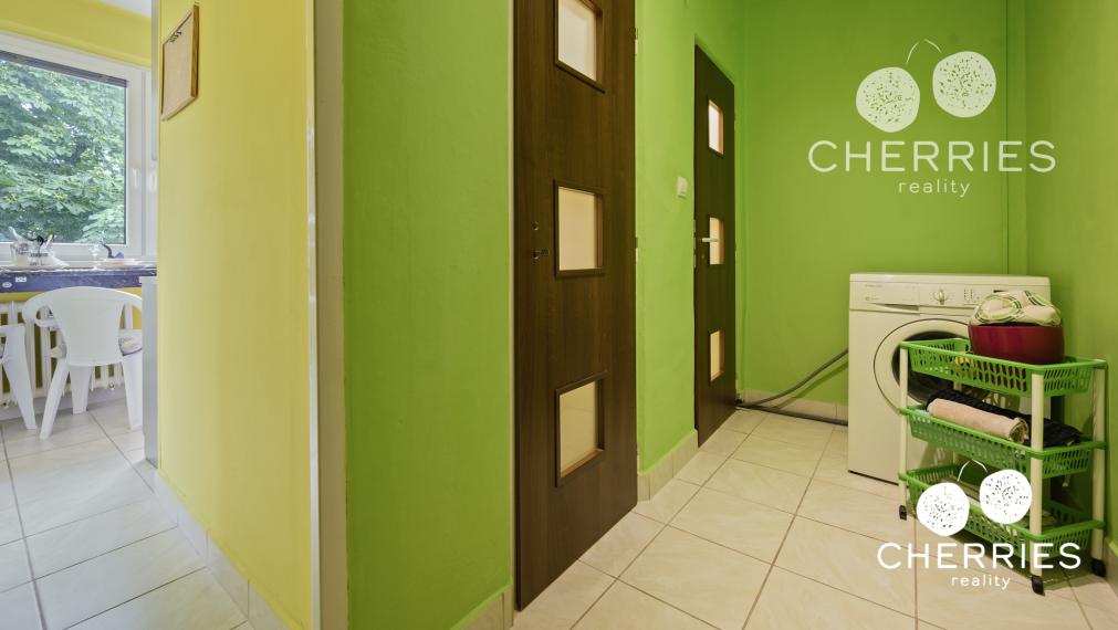 Terasa - jednoizbový byt s loggiou vo výbornom stave.Ihneď prenajmite.